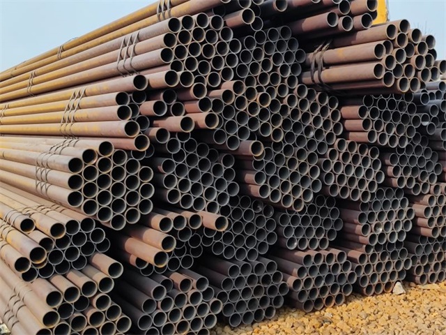 新龙20G小口径无缝钢管